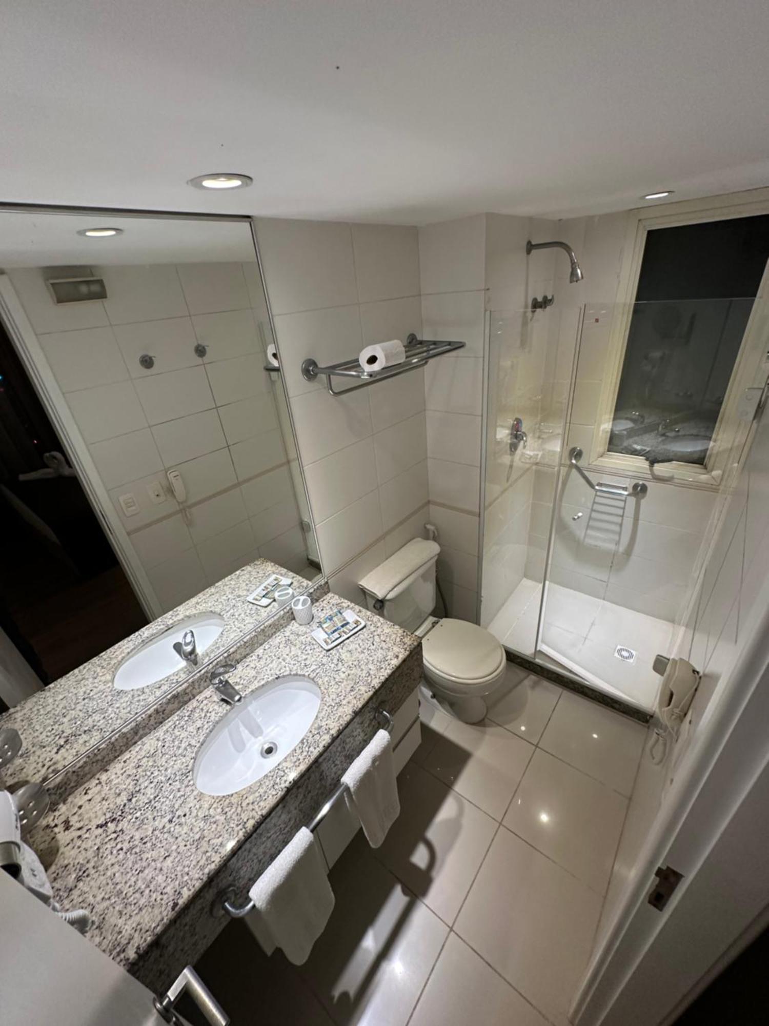 Barra Da Tijuca - 9 - Flat Premium Com Cozinha, Fogao Cooktop, Geladeira Grande, Smart Tv Grande, Lindo E Muitissimo Confortavel, Balsa Para A Praia Gratis E Estacionamento Gratuito Río de Janeiro Exterior foto