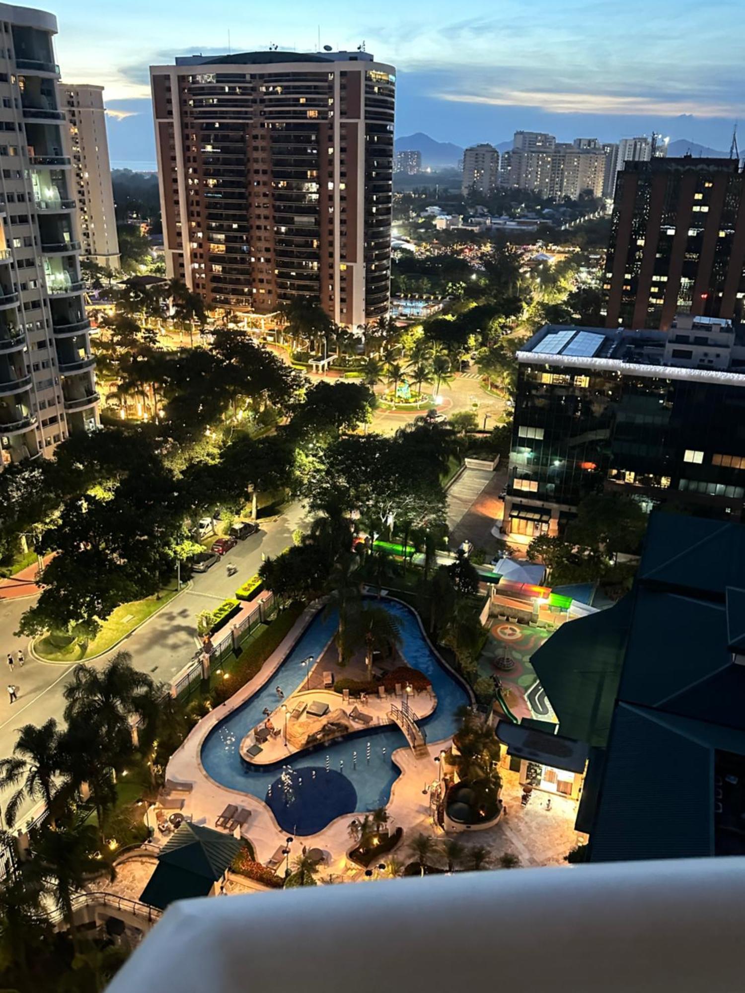 Barra Da Tijuca - 9 - Flat Premium Com Cozinha, Fogao Cooktop, Geladeira Grande, Smart Tv Grande, Lindo E Muitissimo Confortavel, Balsa Para A Praia Gratis E Estacionamento Gratuito Río de Janeiro Exterior foto